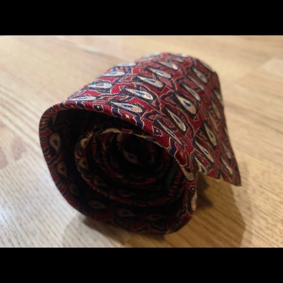 Robert Talbott “Seven Fold” Hand Made Silk Tie - Picture 5 of 8